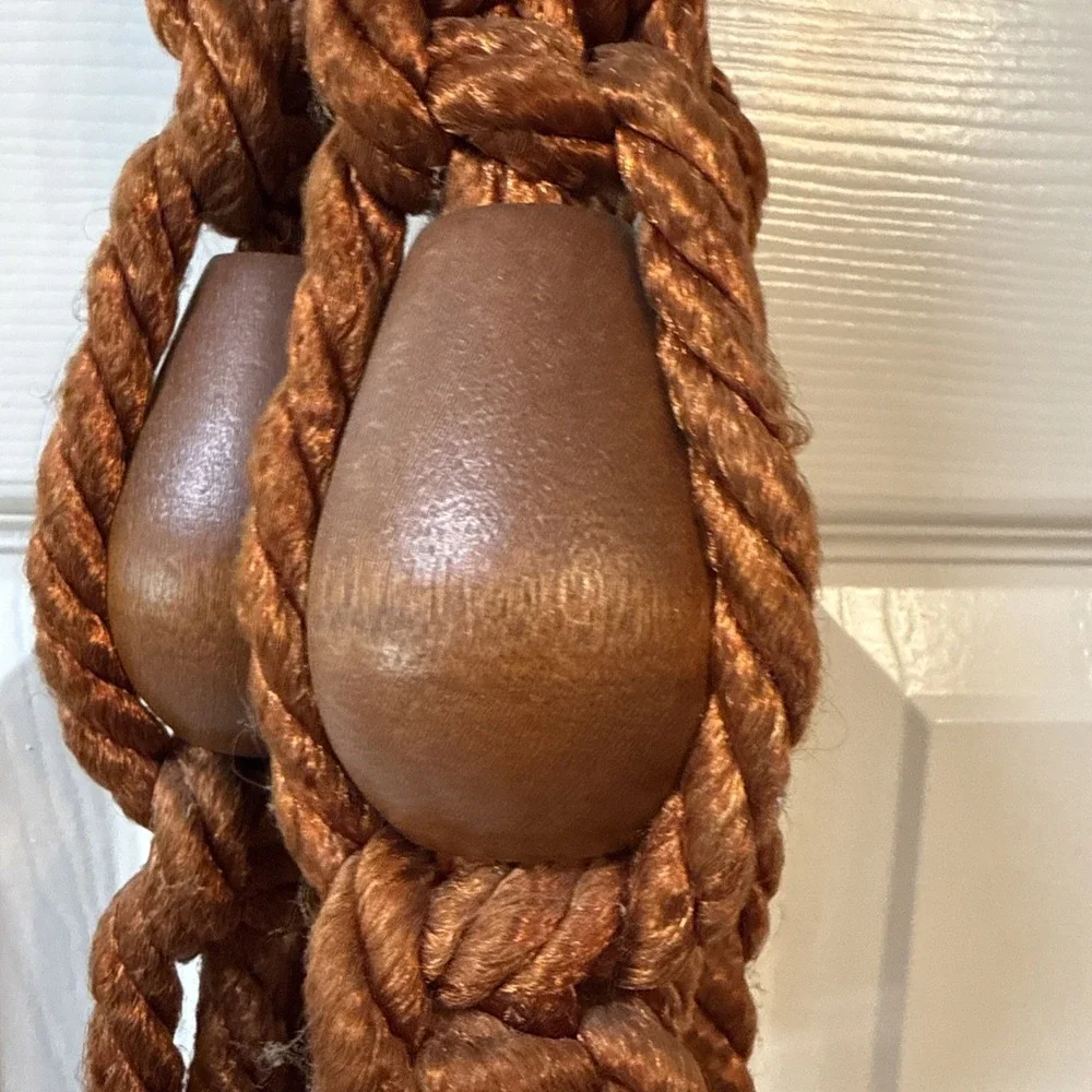 Vtg Burnt Orange Silky Yarn Hanging Plant Holder Wood Bead Duncan Ceramic Pot